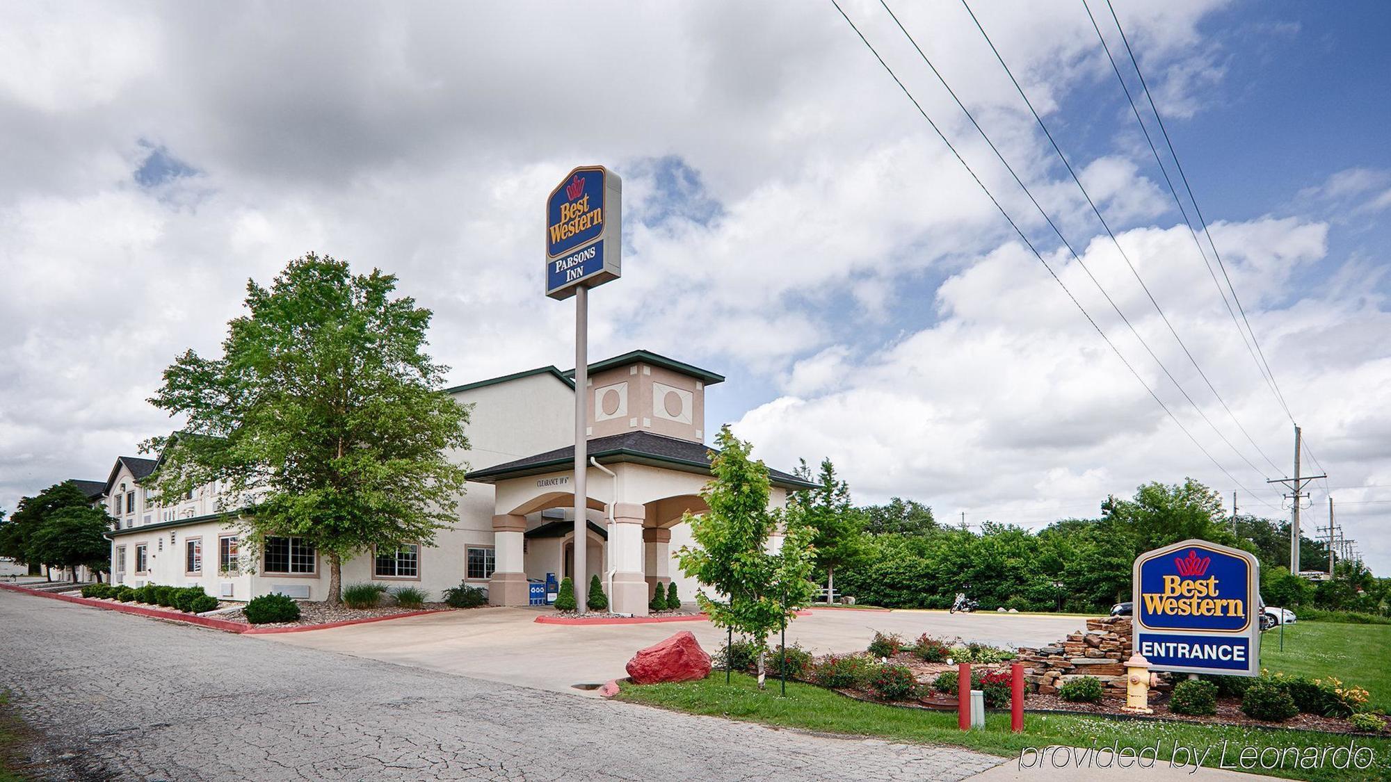 Best Western Parsons Inn Extérieur photo