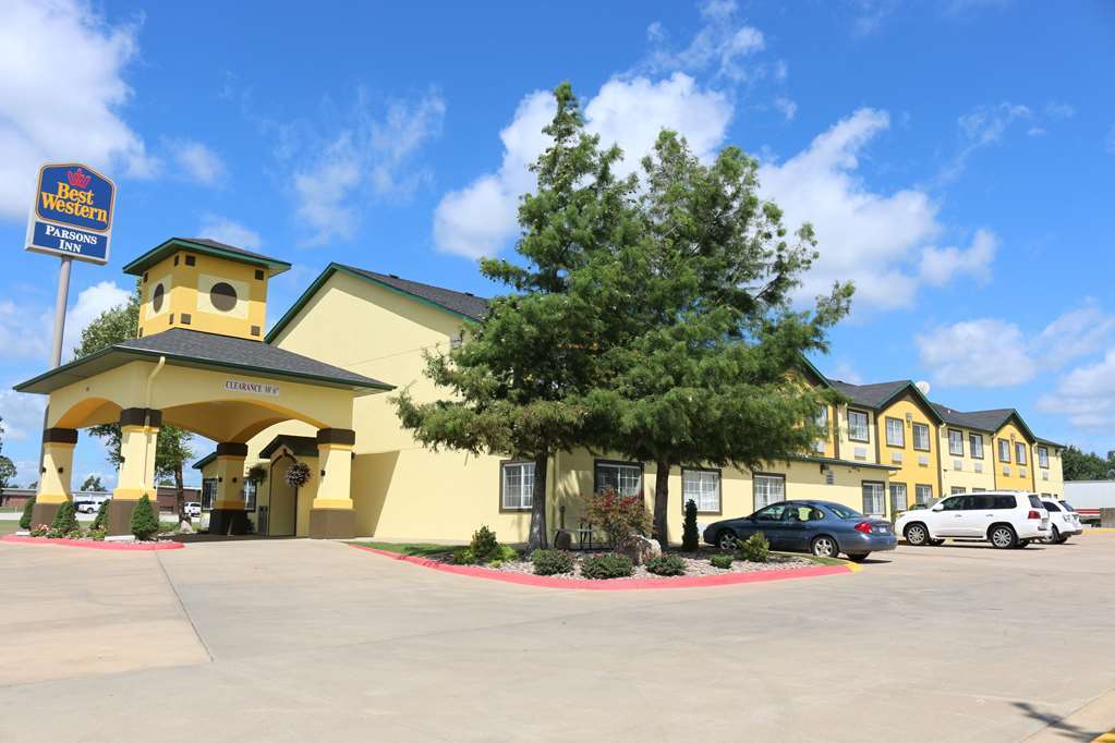 Best Western Parsons Inn Extérieur photo